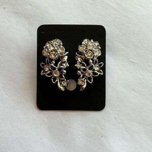 Vintage. Elegant Silver with clear rhinestones Clip Floral Earrings
